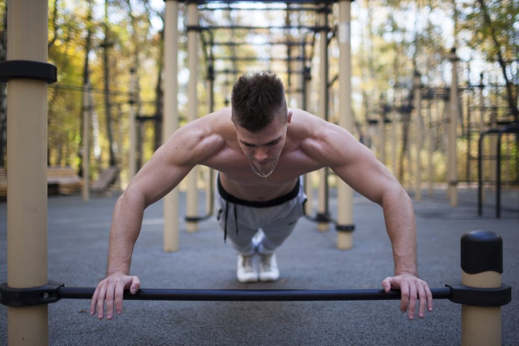 how-to-build-extreme-strength-size-with-high-rep-calisthenics